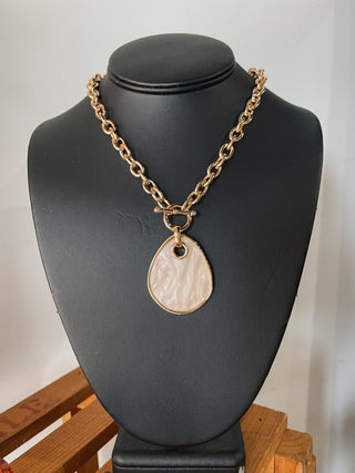 Teardrop Pearl Chained Necklace