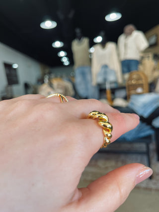 Chunky Twist Ring