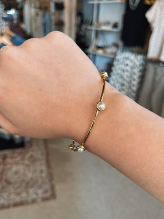 Dainty Pearl Bezel Bangle