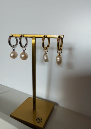 Kendra Scott - Willa Convertible Silver Pearl Huggie Earrings