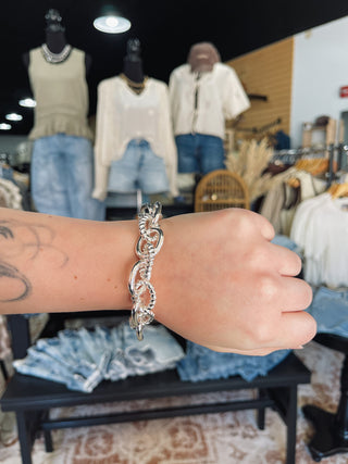 Silver Interlocking Chain Stretch Bracelet