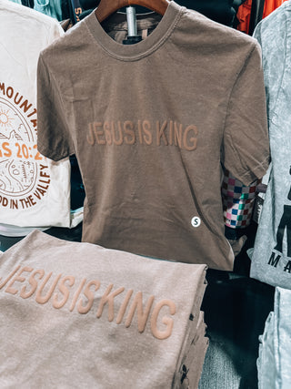 Jesus Is King Graphic Tee